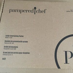 NEVER USED/ in box Pampered Chef Large Entertaining Platter retired #1452